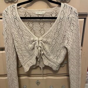 Aeropostale Women's V-Neck Cream Sweater